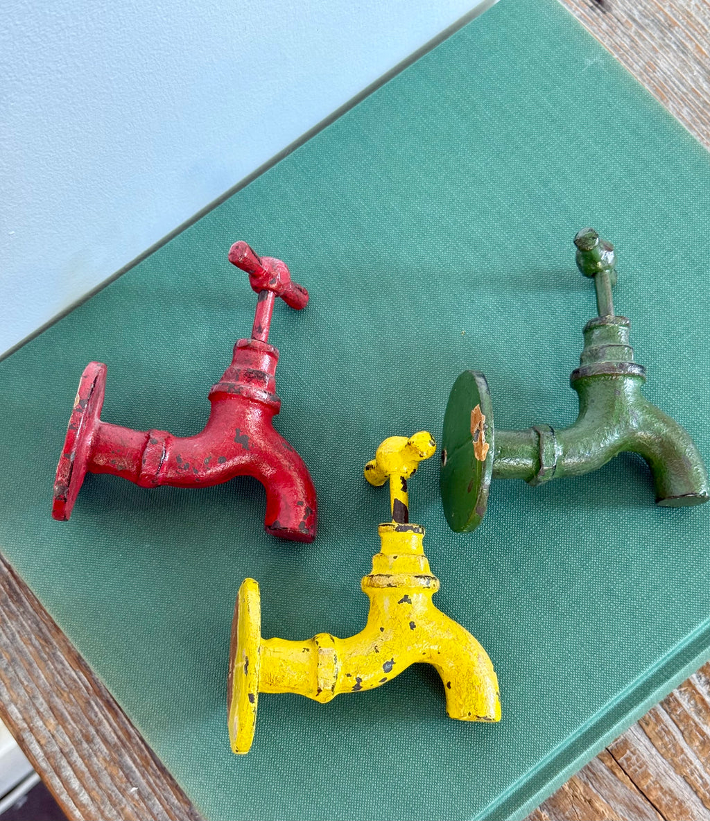 3 Vintage-style Faucet Wall Hooks
