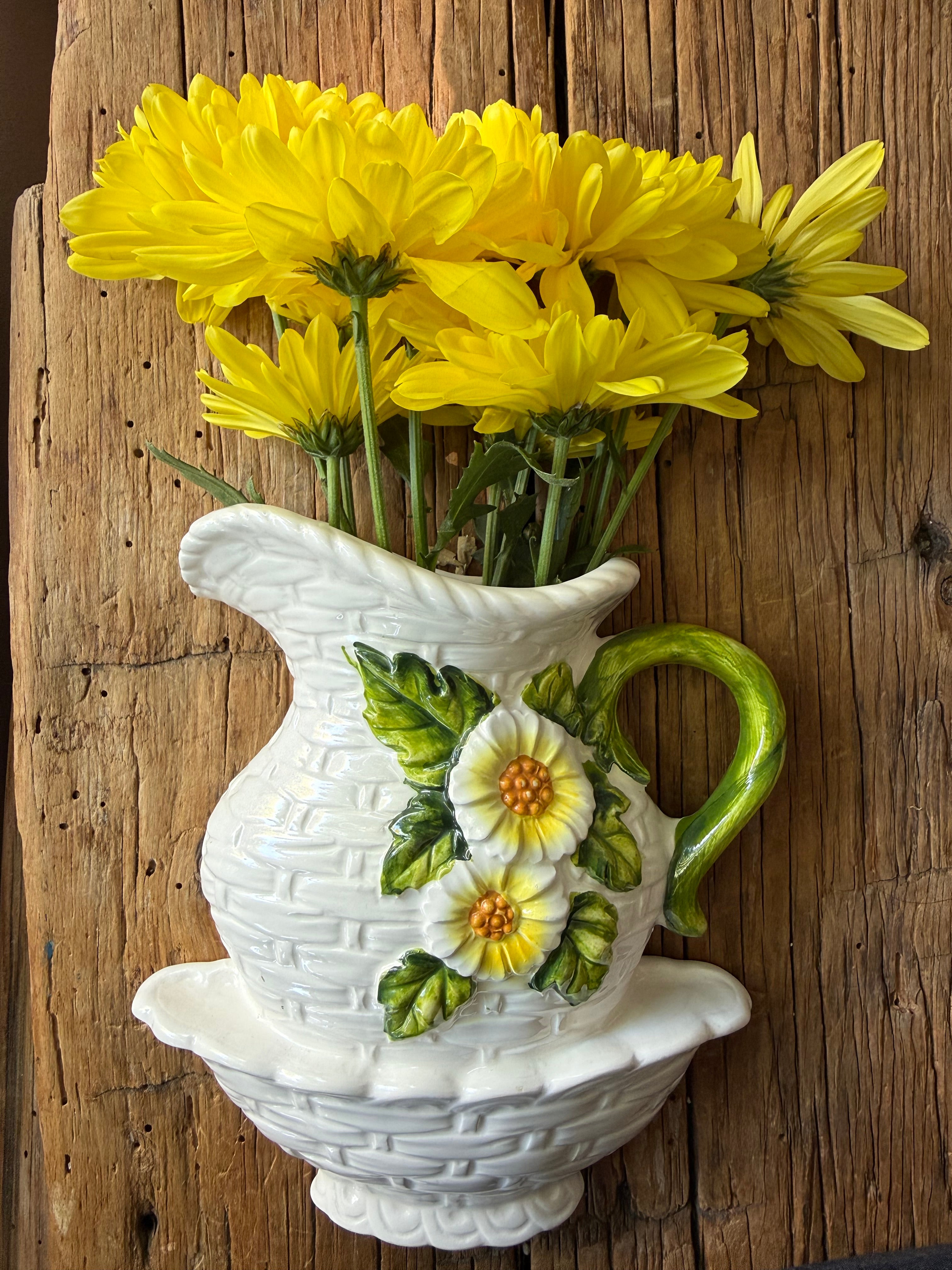 Vintage Lefton 'Rustic Daisy' Pitcher & Basin Wall Pocket Vase