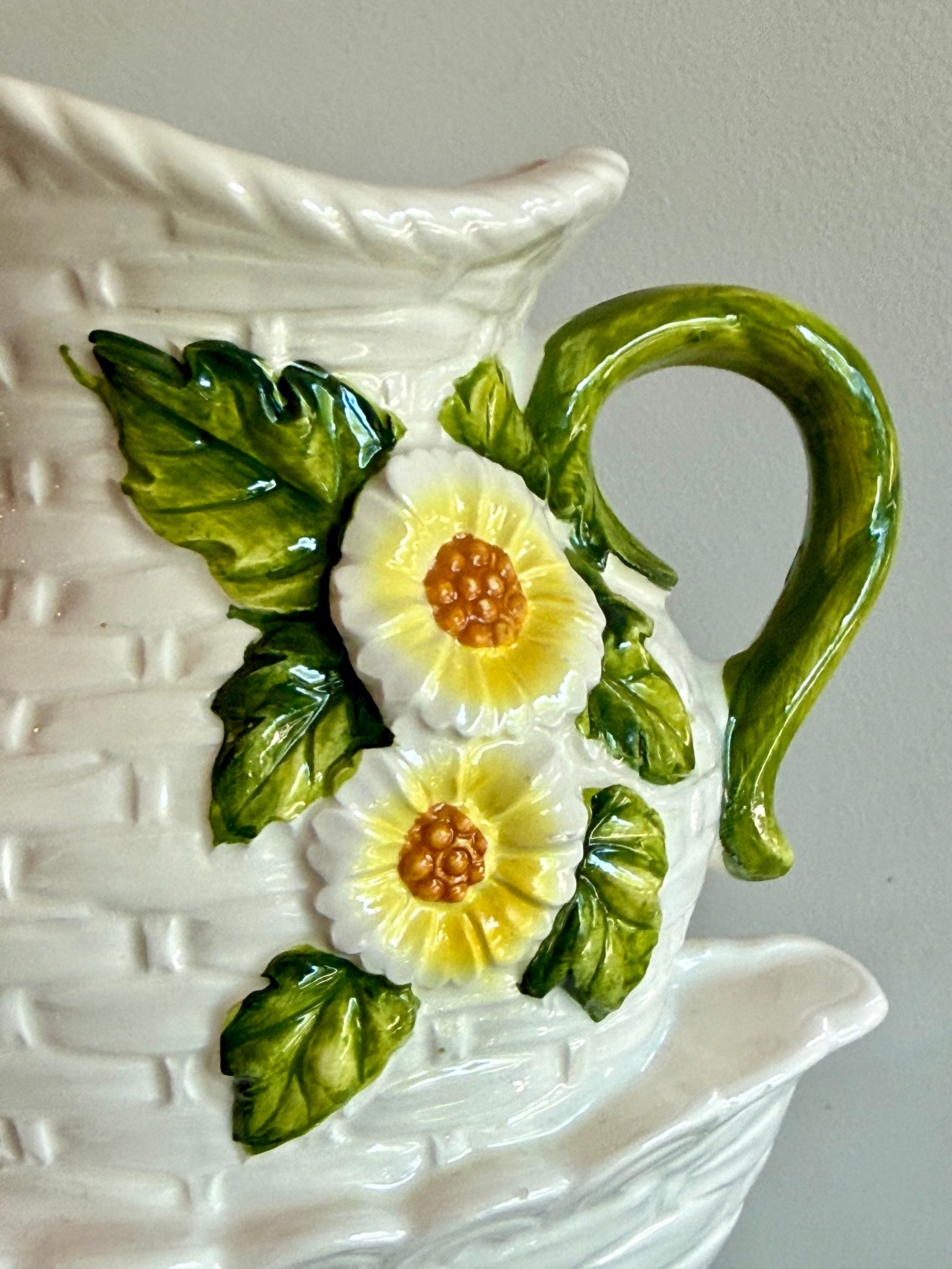 Vintage Lefton 'Rustic Daisy' Pitcher & Basin Wall Pocket Vase