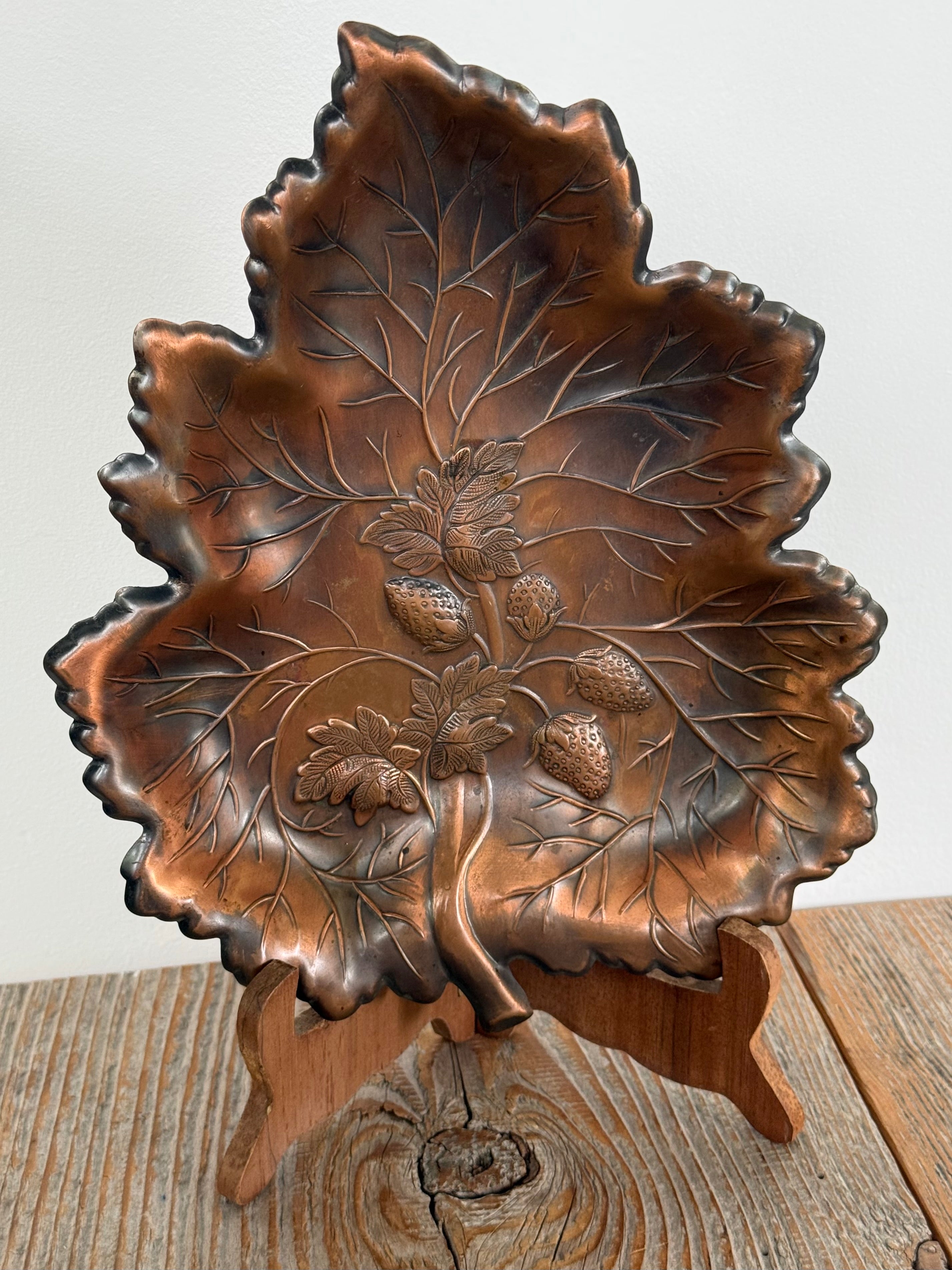 Coppercraft Guild Leaf Tray