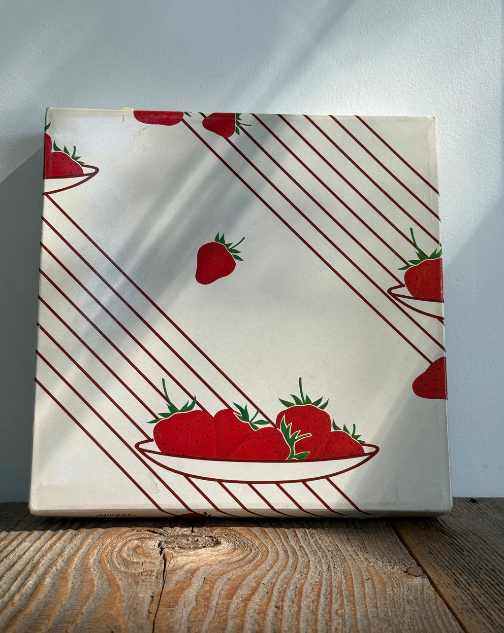 Mikasa Strawberry Tart Dish