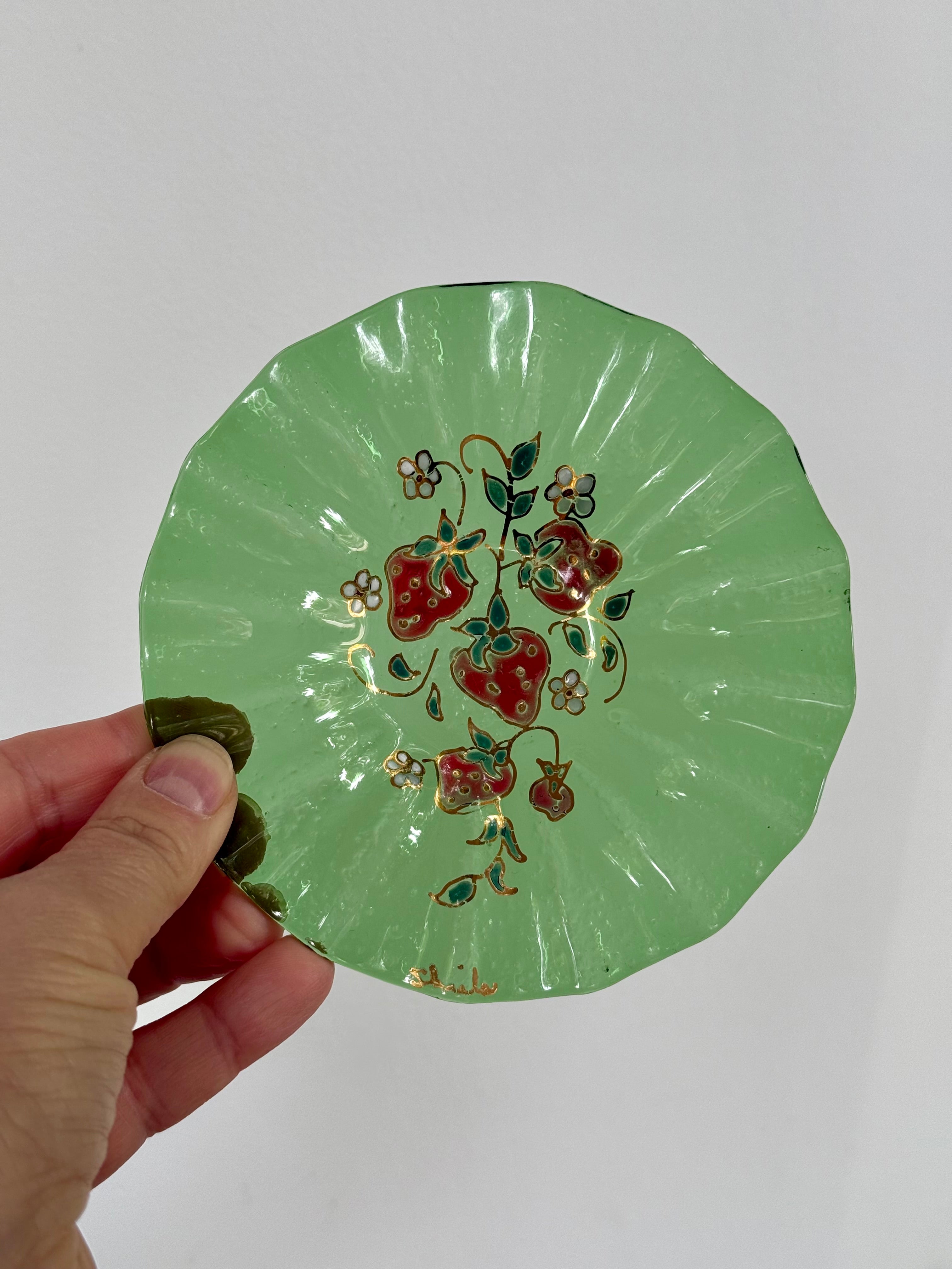 Studio Art Glass Strawberry dish