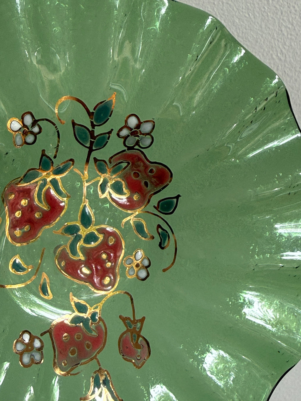 Studio Art Glass Strawberry dish