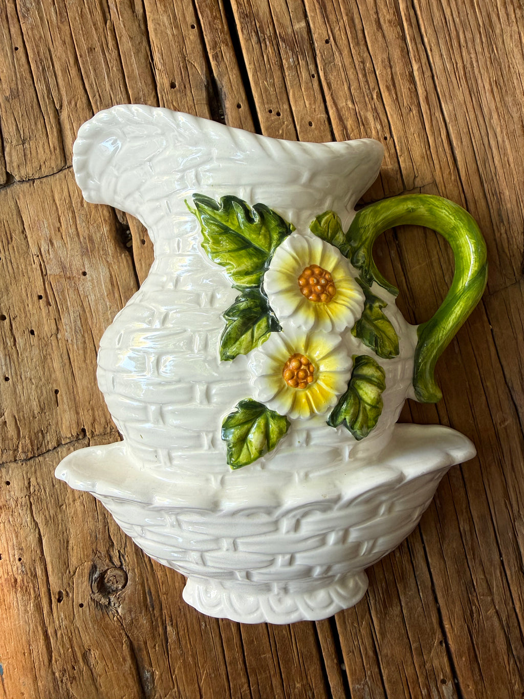 Vintage Lefton 'Rustic Daisy' Pitcher & Basin Wall Pocket Vase
