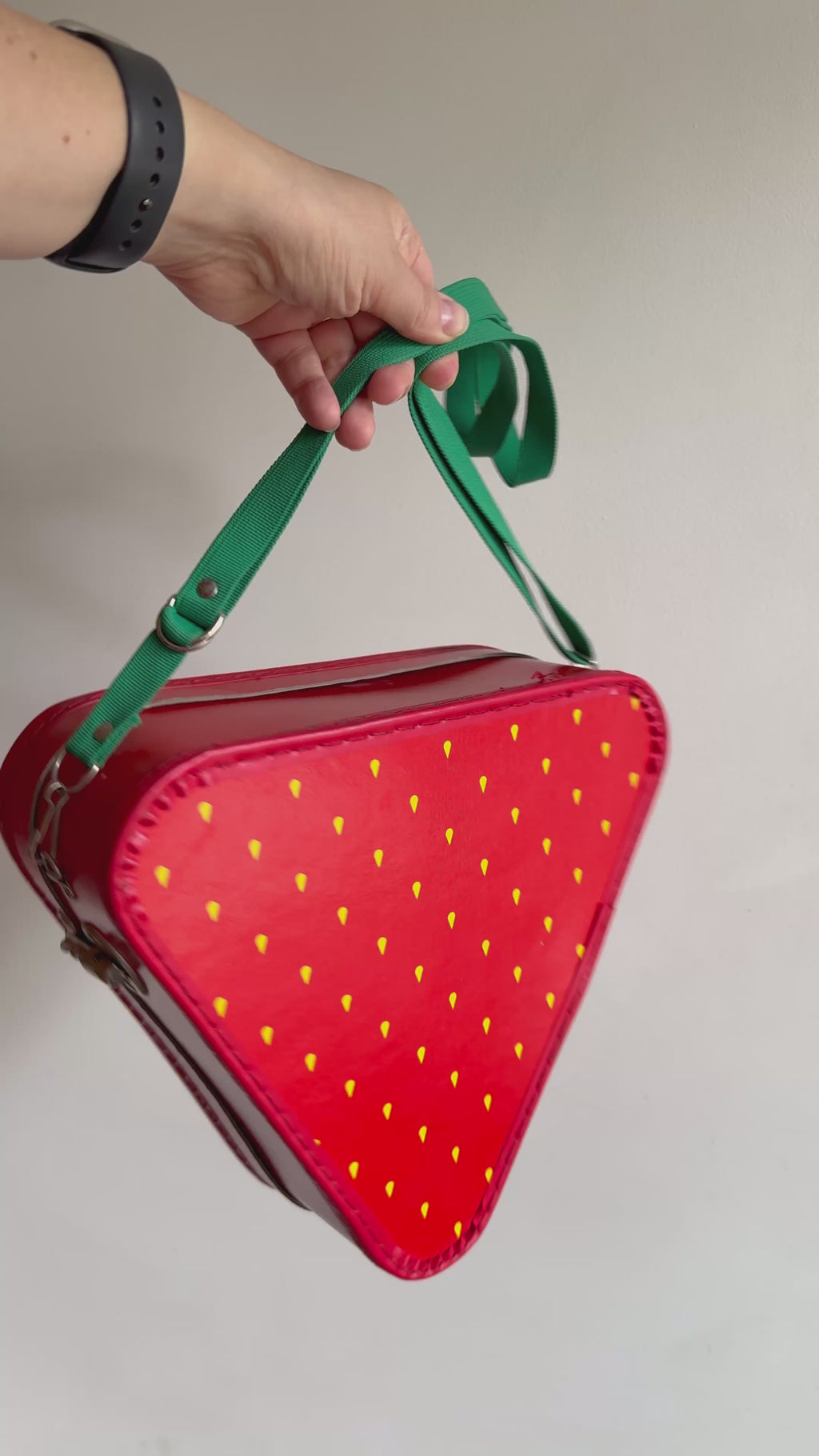 1970s Strawberry bag